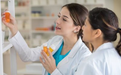 What Does a Pharmacy Technician Do?